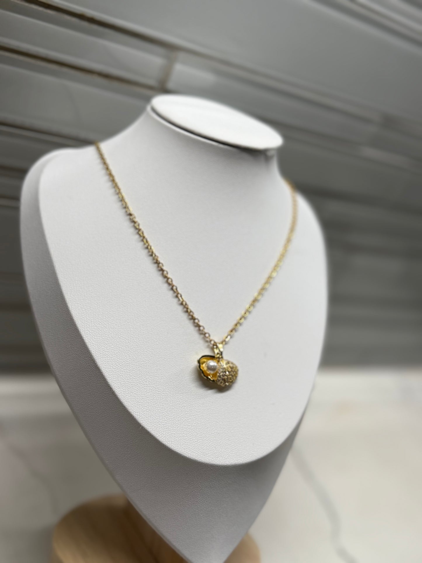 Golden Pearl Necklace