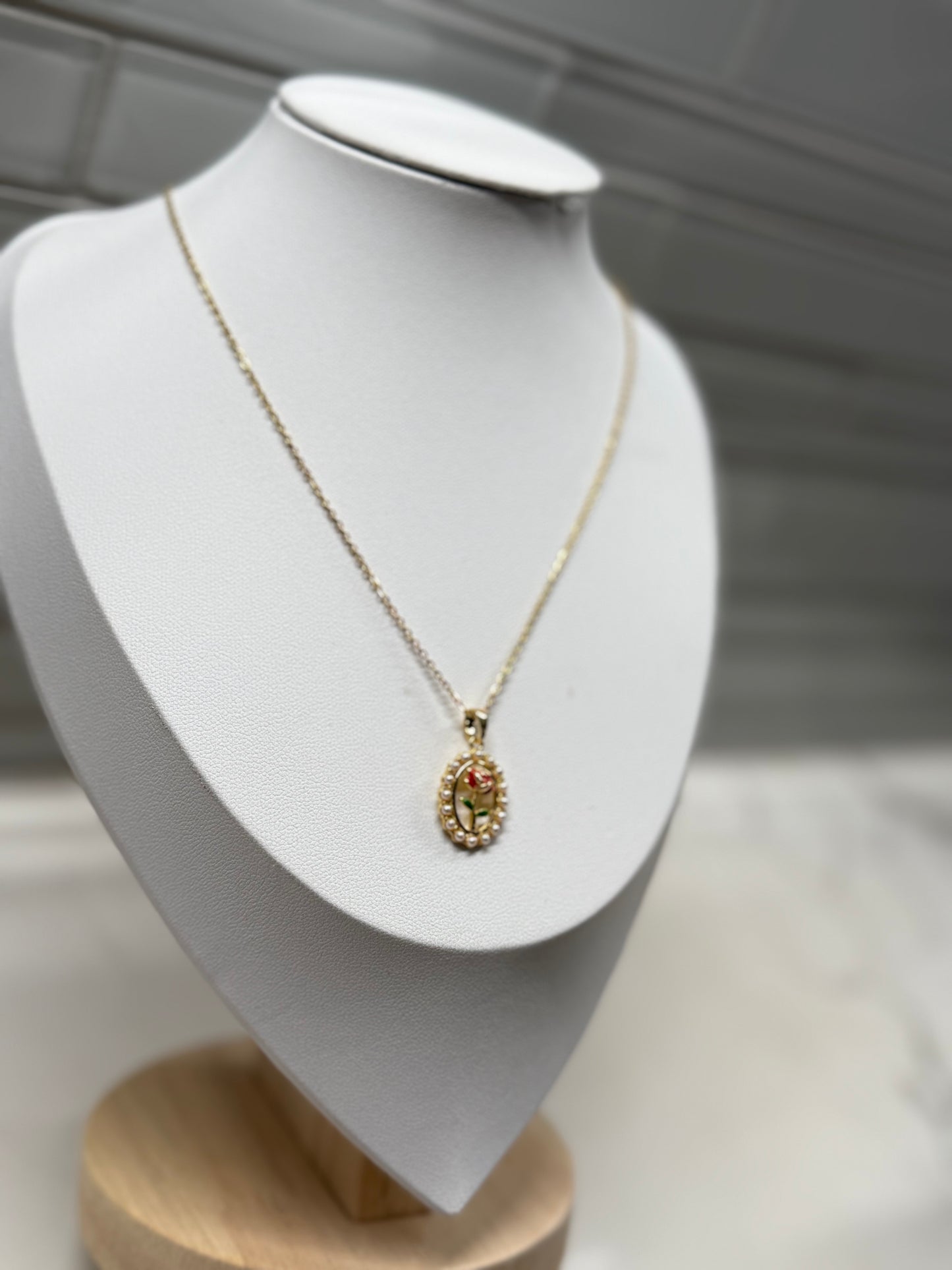Golden Rose Frame Necklace